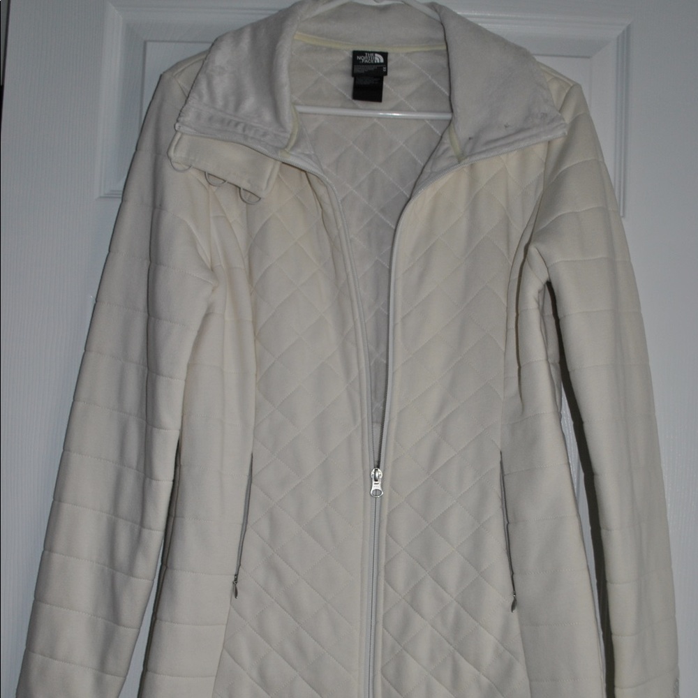 NorthFace jacket. Cream color. Size M. Fall like jacket not winter. Barely worn.